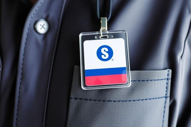Porta Crachá Rígido: Como Escolher o Melhor para Sua Empresa Porta Crachá Rígido: Como Escolher o Melhor para Sua Empresa